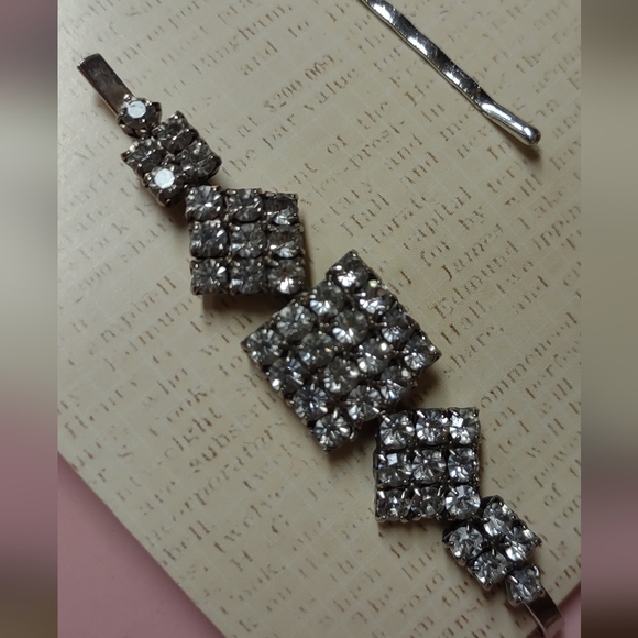 1950's Vintage Hair Pins and Hair Claws - Picture 11 of 11